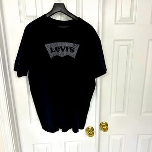 Men’s shirt.